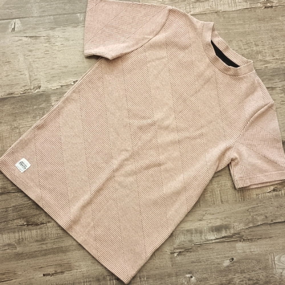 NATIVE YOUTH Crew Neck Sweater Tee NWOT